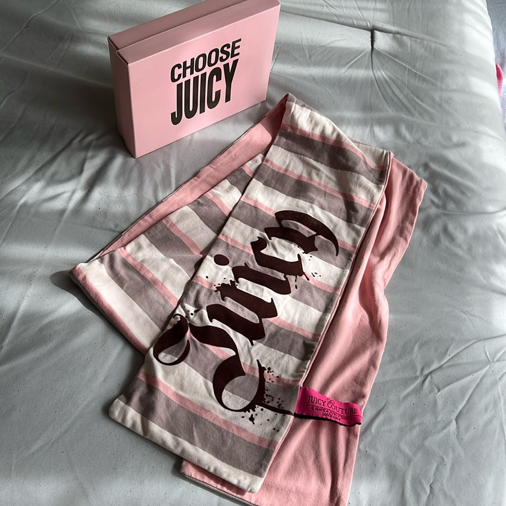 Juicy Couture Y2K Striped Scarf Modal Spandex Pink Taupe Beige Winter Love G&P